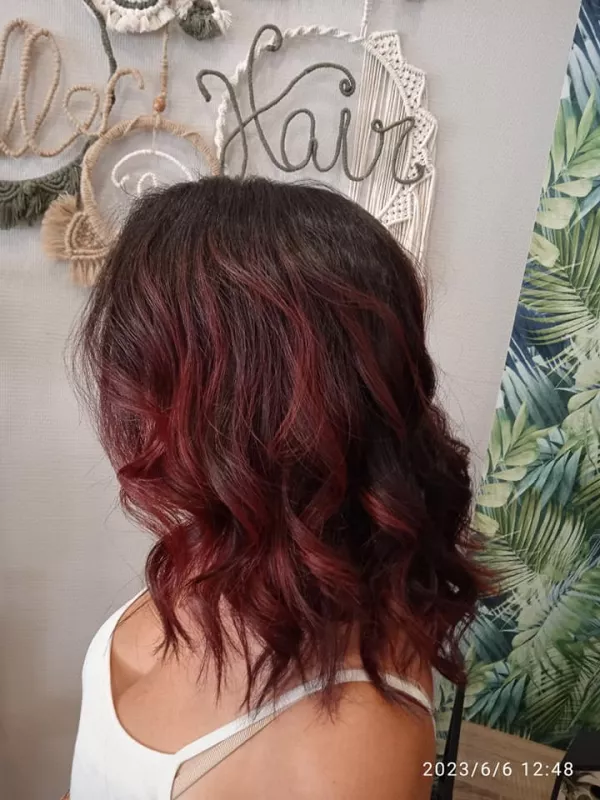 Coupe pour femme, Feurs, Bulle d'Hair