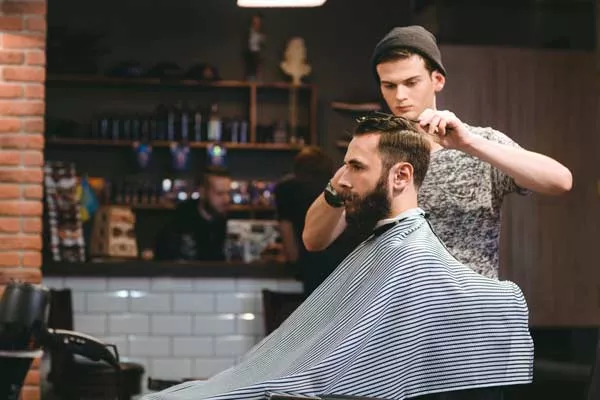Faire coupe mulet avec dégradé bas homme, Feurs, Bulle d'Hair