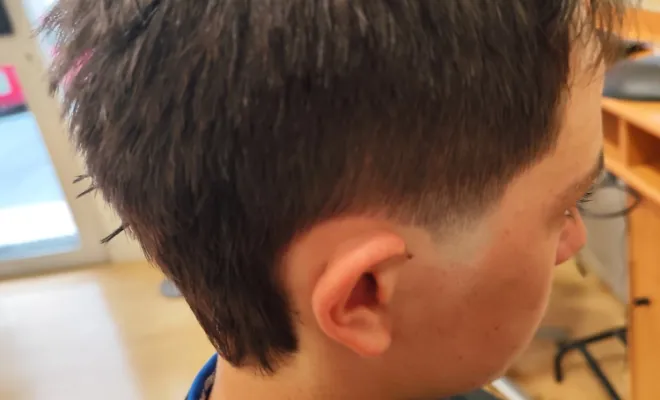 Coupe adaptée aux enfants, Feurs, Bulle d'Hair